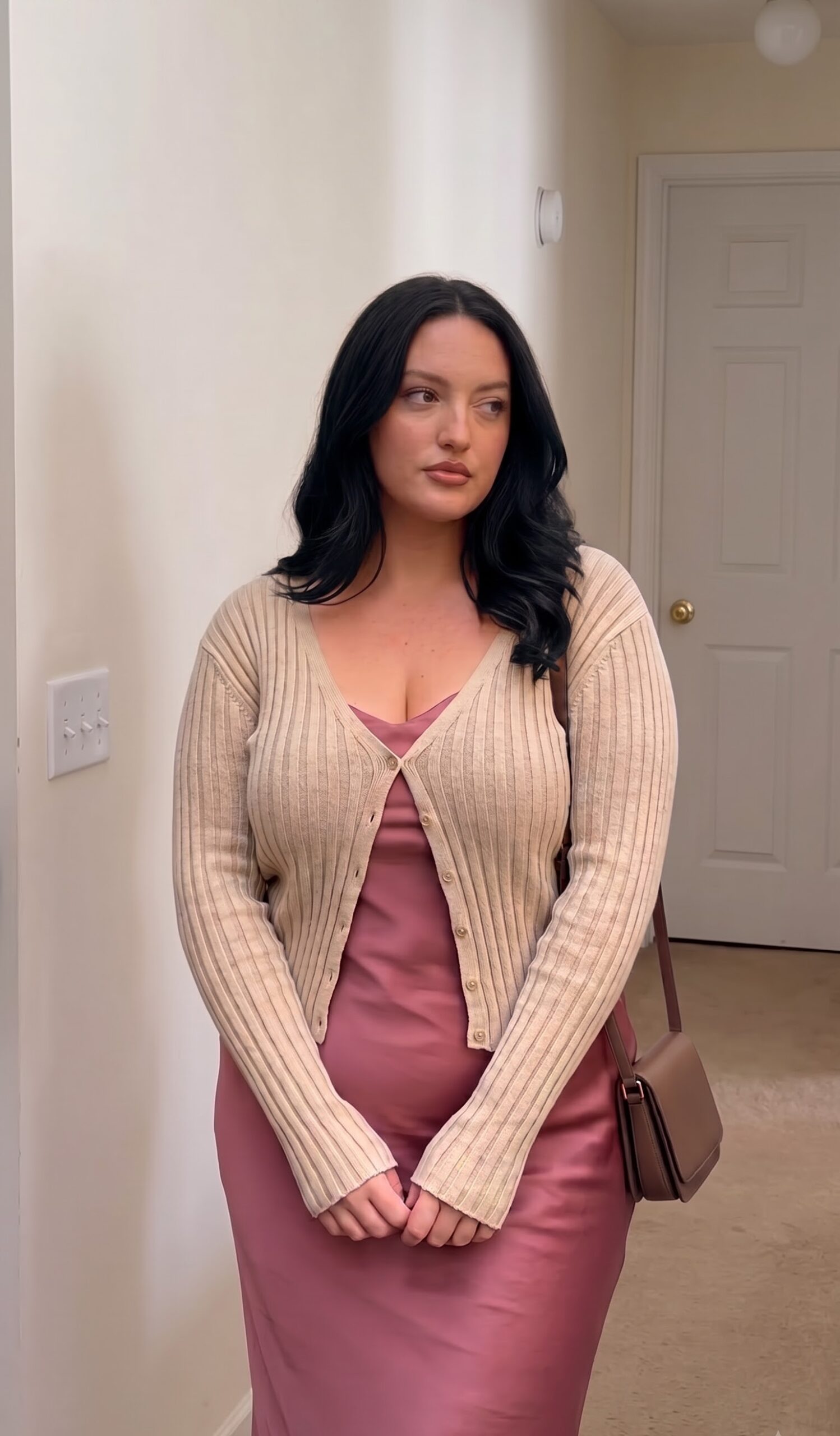 Cardigan over slip dress waist definition style tips for short and chubby girls