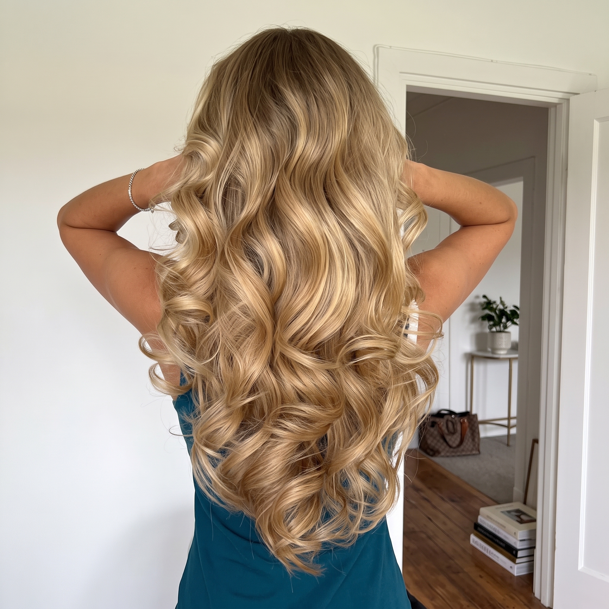 Honey blonde glam curls hairstyle