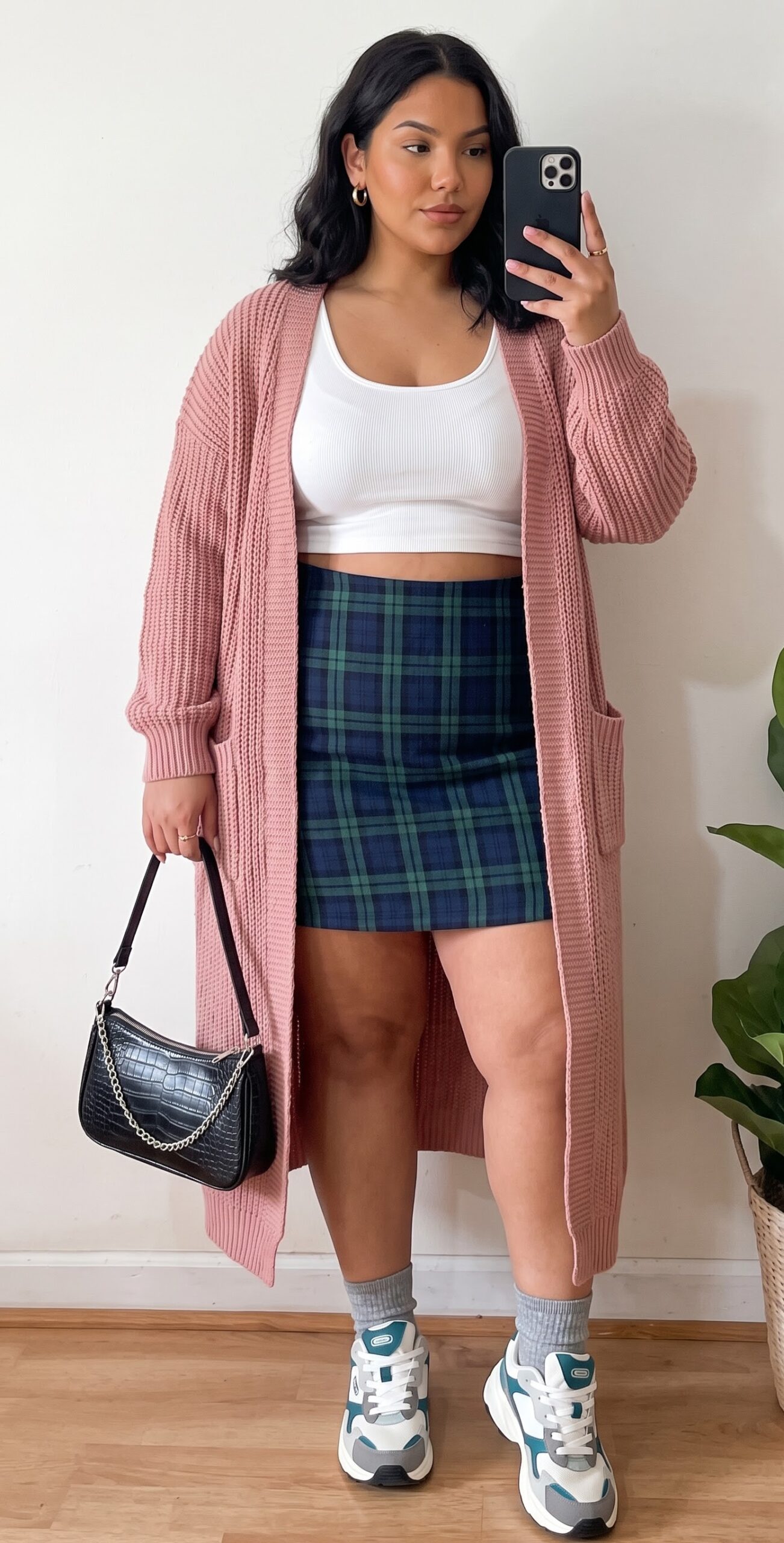 Long pink cardigan plaid skirt style tips for short and chubby girls