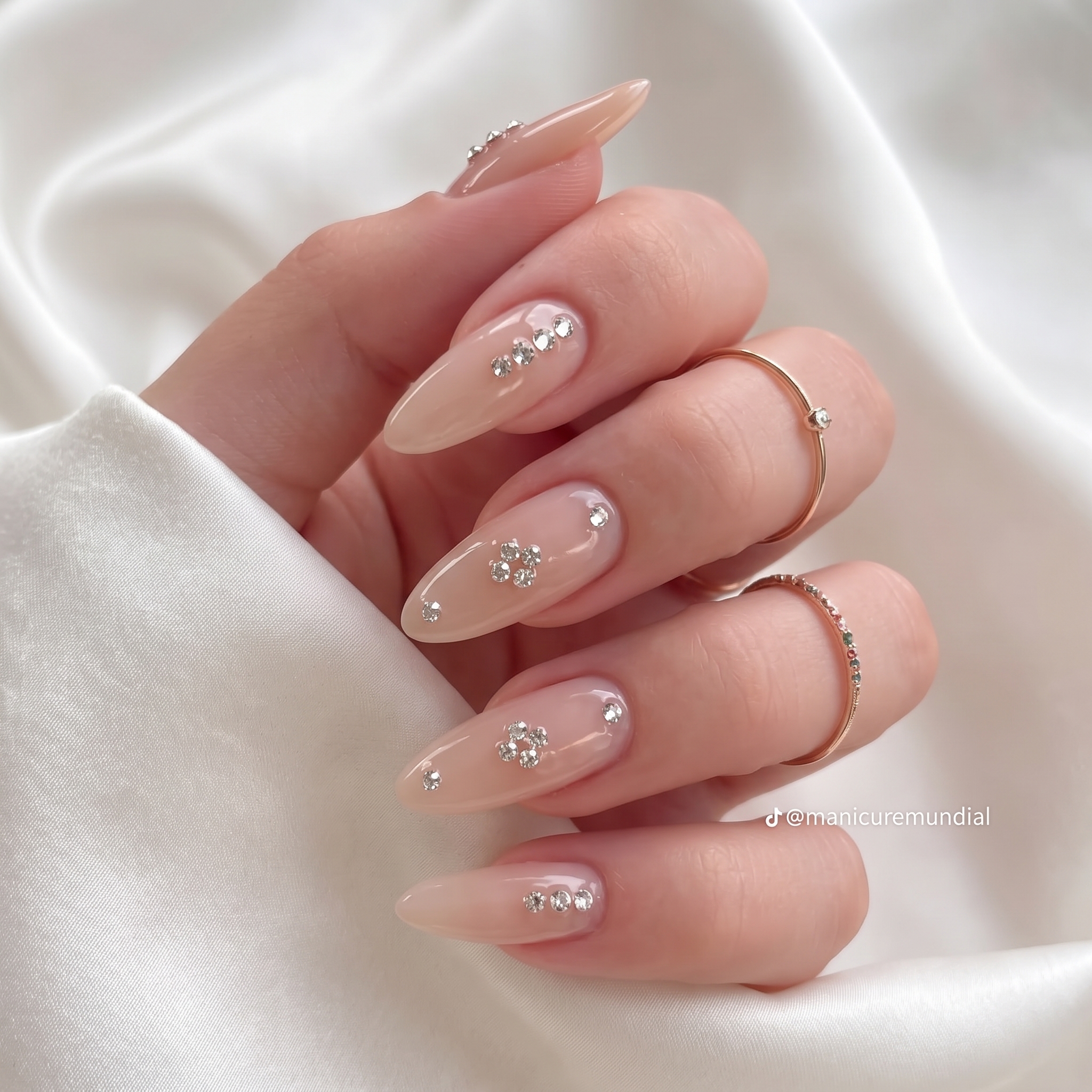 Rhinestone sparkle graduation nails