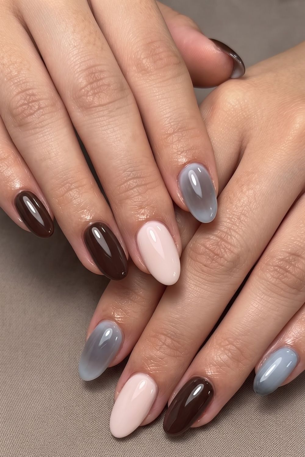 Chrome matte and glossy silver mixed finish fall nails