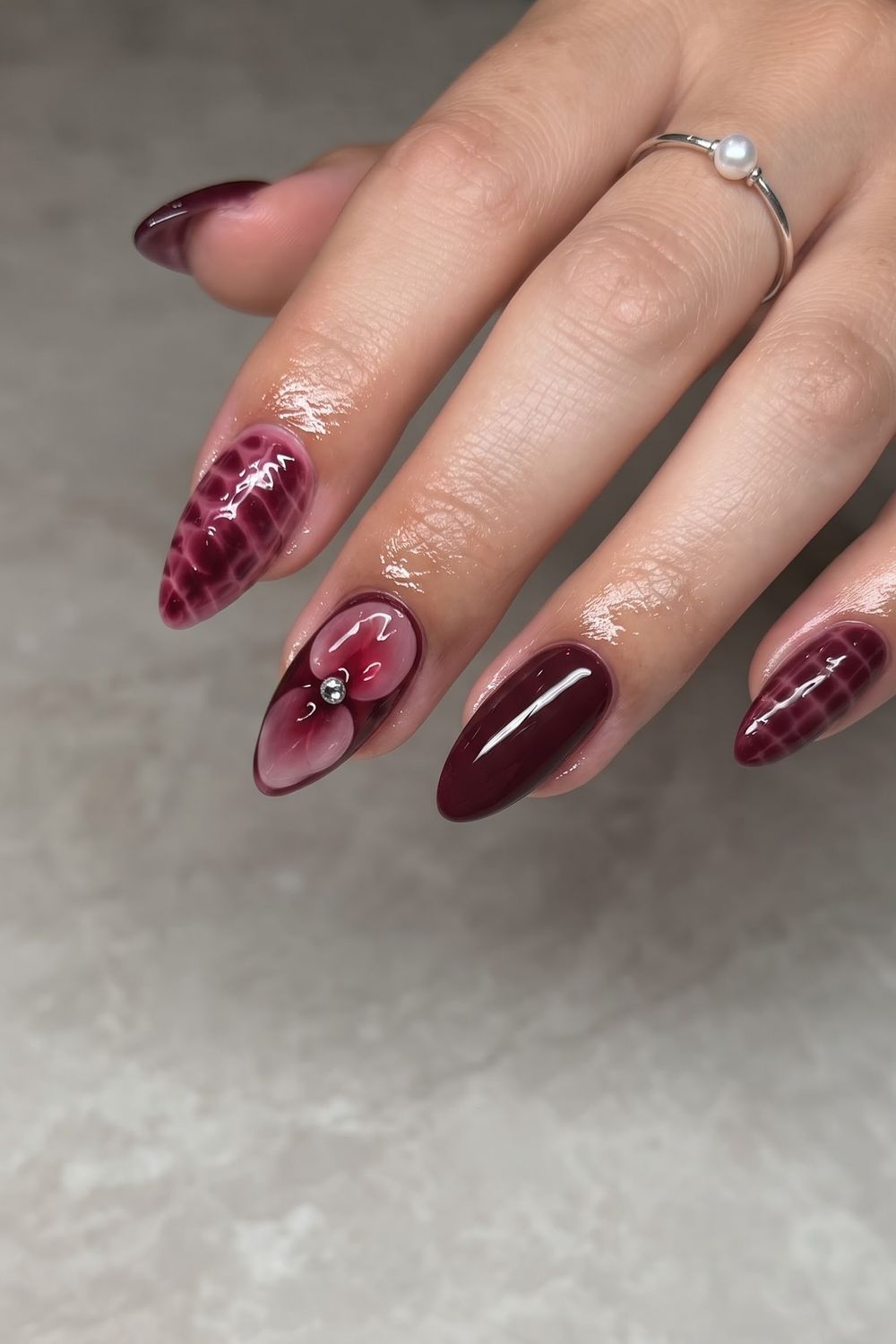 Chrome silver fall acrylic nails with mixed matte and glossy finish